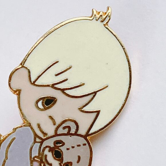 VTG Precious Moments Enamel Lapel Pin 80s Storybook Child Boy Teddy Bear Brooch - Picture 5 of 10
